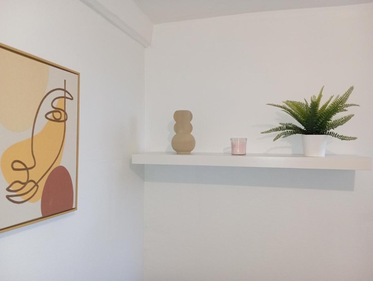 Appartement Cosy Plein Centre Conches-en-Ouche Eksteriør bilde